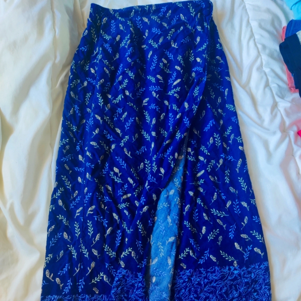 Women long skirt